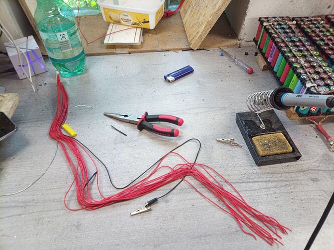 3025=706-18650_DIY_Powerwall_Akku_Metallkiste_20.jpg