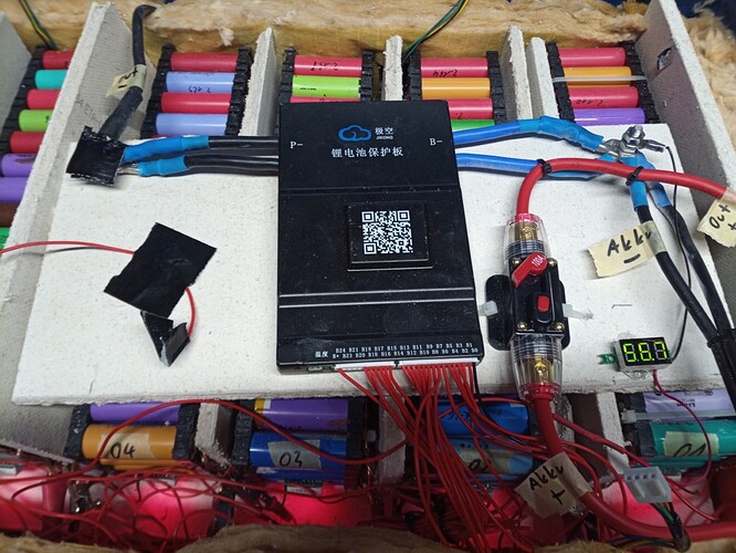 3026=711-18650_DIY_Powerwall_Akku_Metallkiste_25.jpg