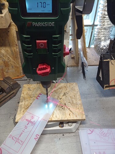 5746=1516-KW08_DIY_18650_Powerwall_Spind5_06.jpg