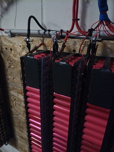 5746=1517-KW08_DIY_18650_Powerwall_Spind5_07.jpg