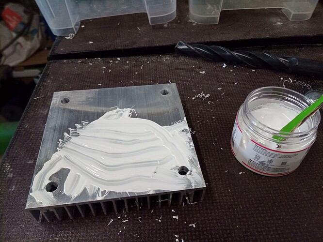 3025=697-18650_DIY_Powerwall_Akku_Metallkiste_11.jpg