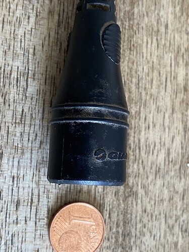 38534=6811-Ebike-Stecker2.JPG