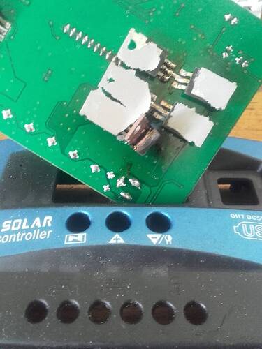 dead $3 controller.jpg