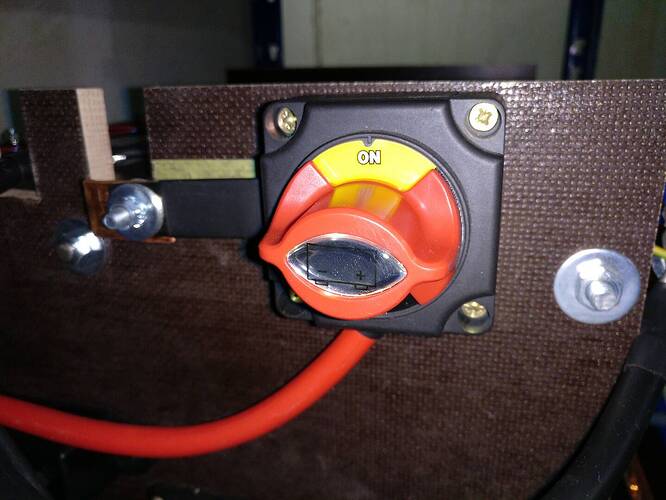 Batterietrennschalter.jpg