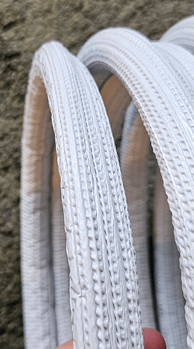 Ersatzleitung 1_4 - zerquetschte Isolierung.png