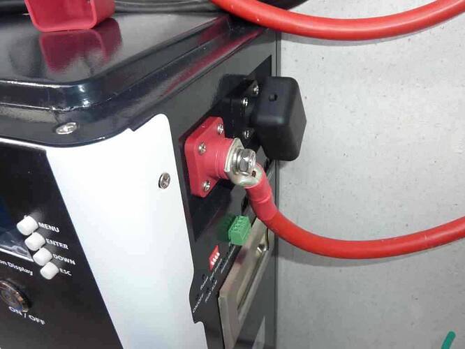 Batterieanschluß.jpg